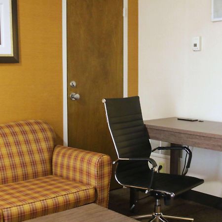 Best Western PLUS Galleria Inn&Suites Cheektowaga Exterior foto