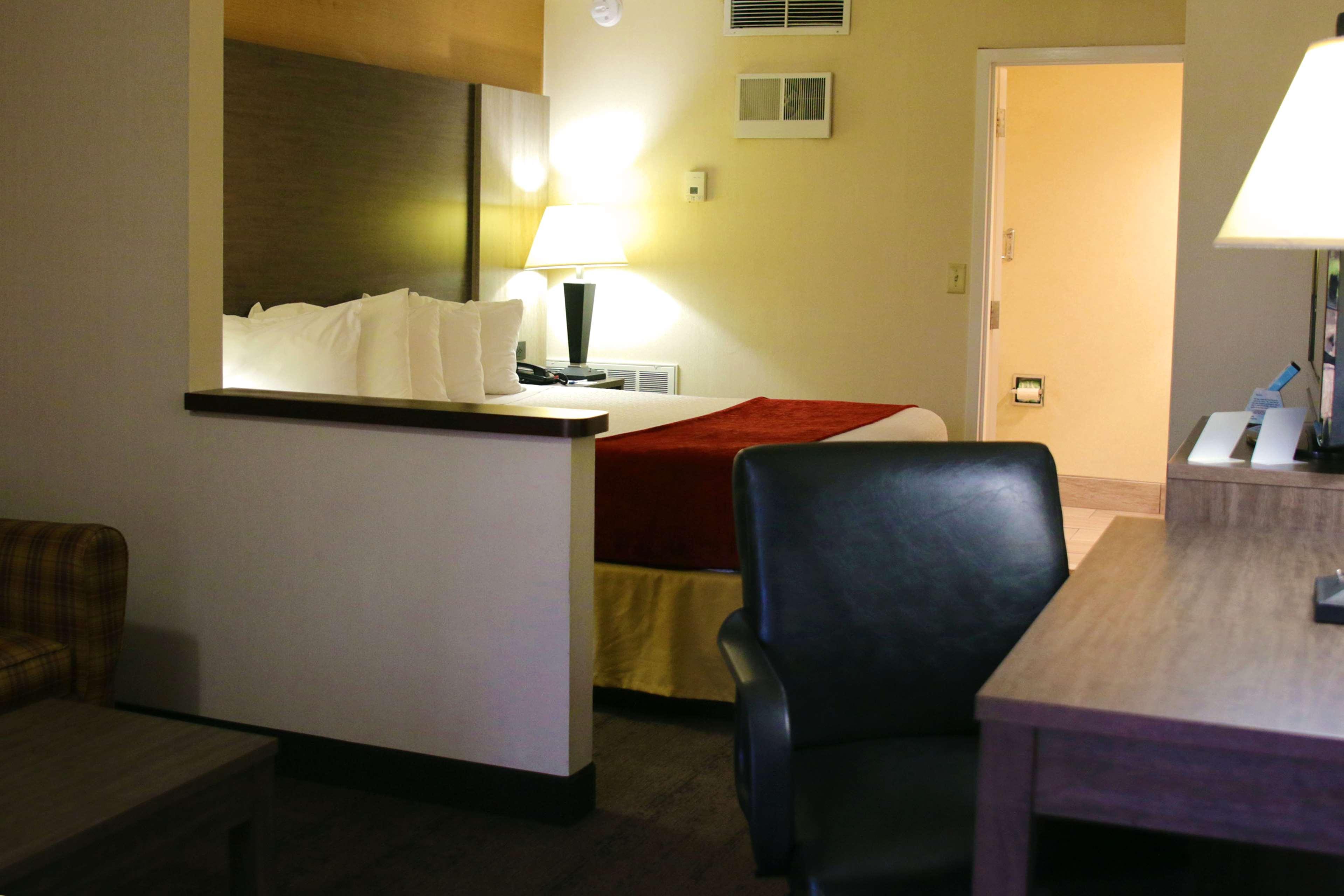 Best Western PLUS Galleria Inn&Suites Cheektowaga Exterior foto