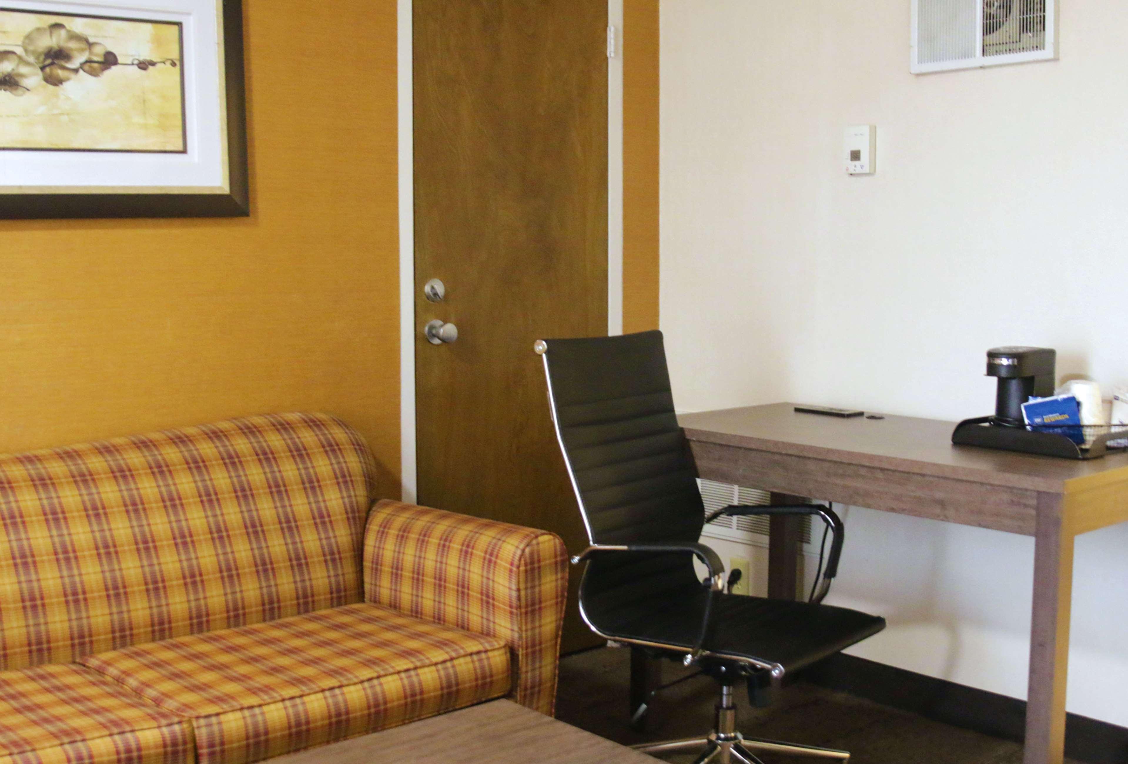 Best Western PLUS Galleria Inn&Suites Cheektowaga Exterior foto